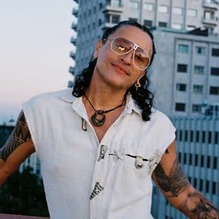 Portada de Elvis Crespo